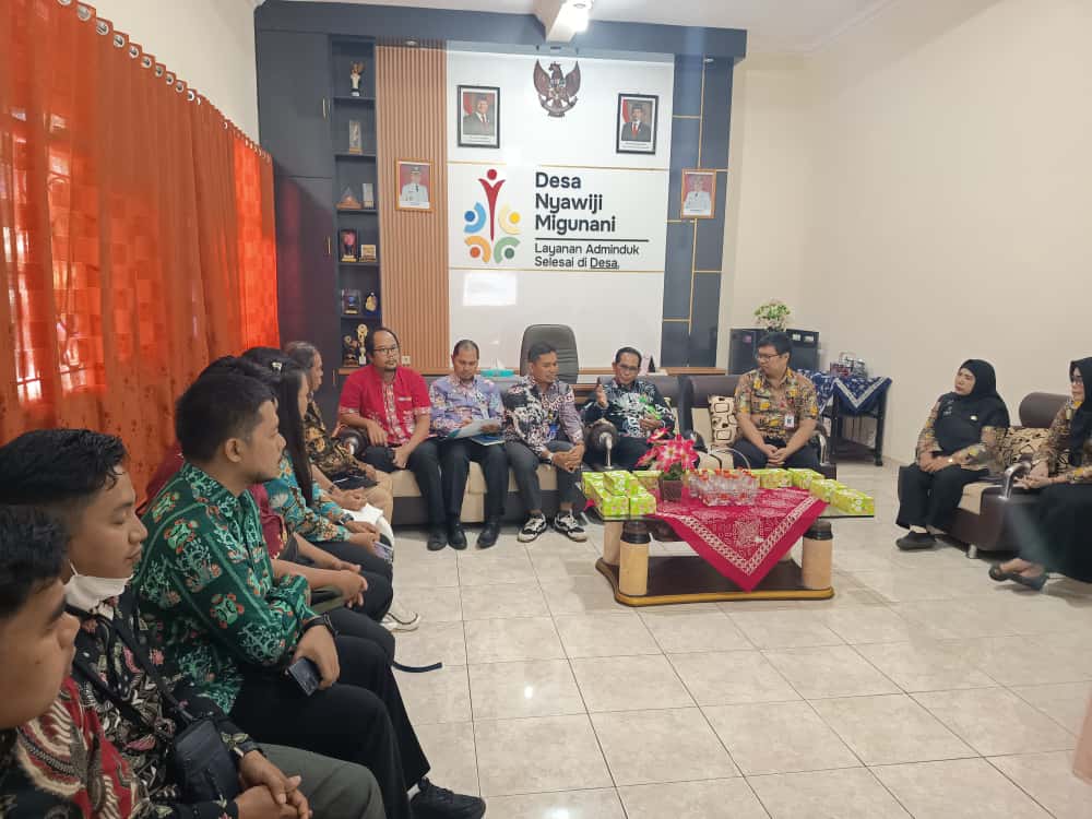 DISDUKCAPIL KOTAWARINGIN BARAT LAKUKAN STUDI TIRU LAYANAN FO LOKET PELAYANAN ADMINDUK DESA/KELURAHAN DI KABUPATEN WONOGIRI