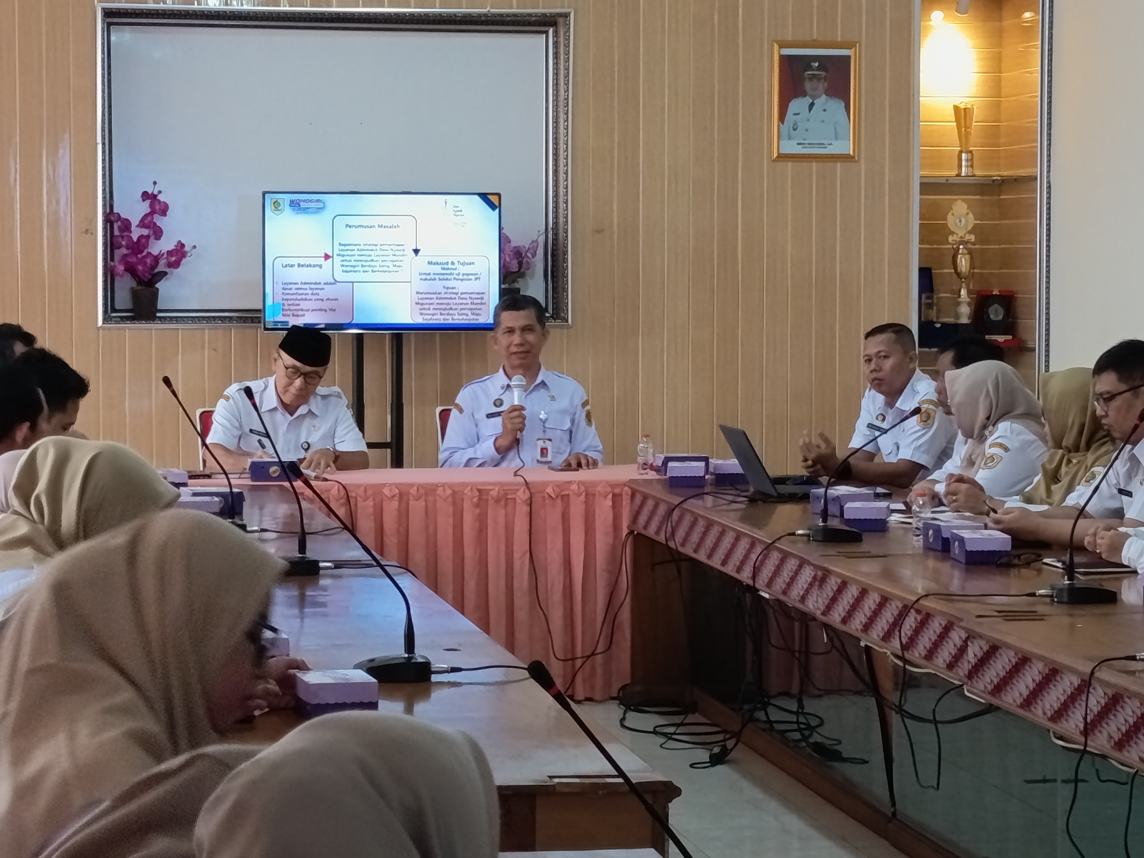 Rakor Pemberian Motivasi dan Pengarahan Pegawai oleh Asisten Pemerintahan dan Kesra Kuatkan Semangat Kinerja Aparatur